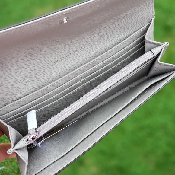 ⚠️LAST 1⚠️Michael Kors Jet Set Carryall LG Wallet - Picture 3 of 5